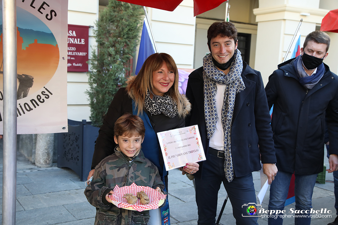VBS_6037 - 10.ma Fiera Nazionale del Tartufo e Fiera dei Santi.jpg